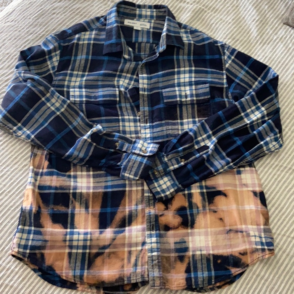 Distressed flannel - Picture 2 of 2